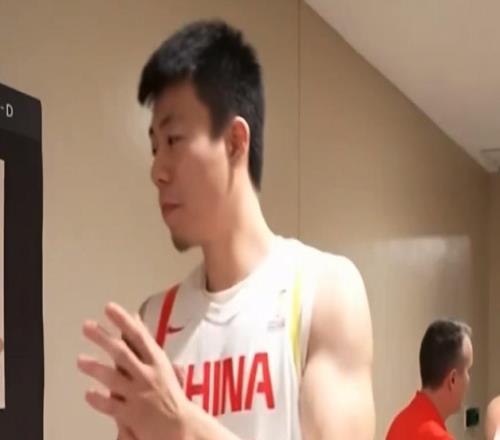 勝中國臺北更衣室!張鎮(zhèn)麟鼓掌,繼偉淡定,郭振明李弘權(quán)興奮吶喊