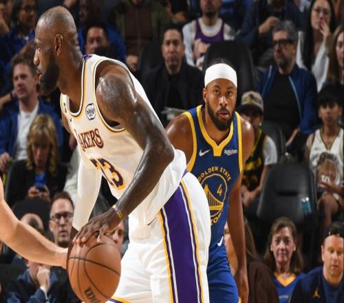 28分鐘22+9+7提前打卡！41歲詹皇又創(chuàng)三紀(jì)錄美記諷刷數(shù)據(jù)遭打臉