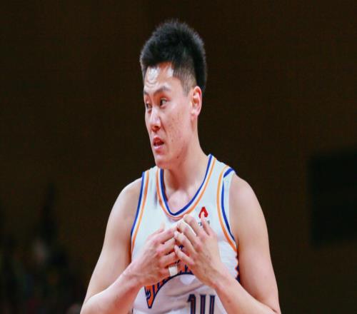 正負值最高！他只打第二場國家隊比賽，卻成了男籃贏球最大功臣！