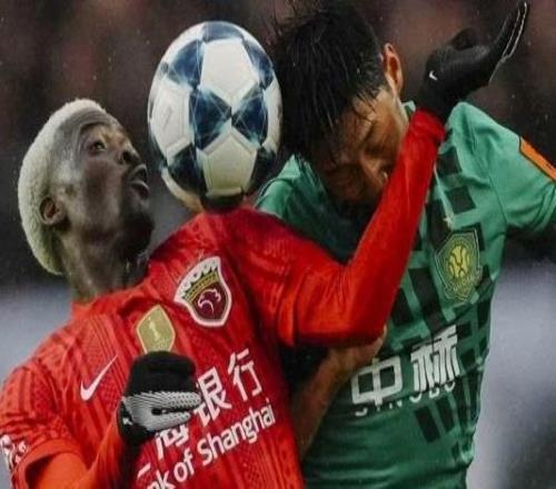 銘記場(chǎng)面武磊時(shí)隔288天回歸賽場(chǎng)海港不敵國(guó)安無(wú)緣超級(jí)杯冠軍