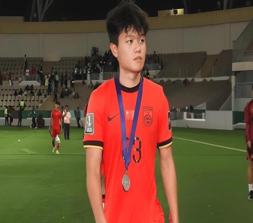 聚焦中超冬窗：“拉希”領(lǐng)銜雙標王，浙江外援曾破諾伊爾門