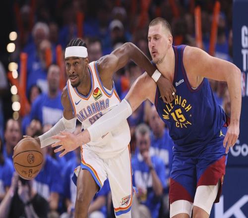 狂轟49+8+6+6搶斷！火箭舊將爆發，2場得分超40，斯通底薪可簽他