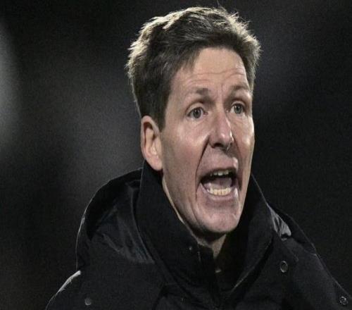 格拉斯納：拉克魯瓦的犯規(guī)始于禁區(qū)外，這或許就是“主場(chǎng)哨”