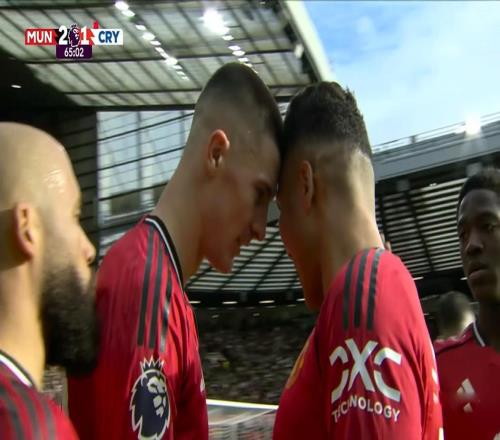 紅牌+點球！曼聯(lián)強(qiáng)勢逆轉(zhuǎn)：三年后再回前3，鋒線高中鋒徹底激活！