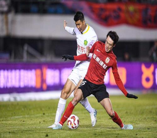 河南隊邊路再次喜添一員猛將，曾多次入選國足，本賽季將挑大梁