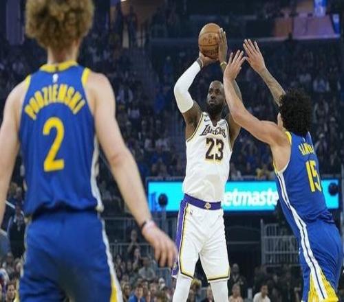 詹姆斯：即使我的三分命中率是0%我也相信下一次出手會進(jìn)