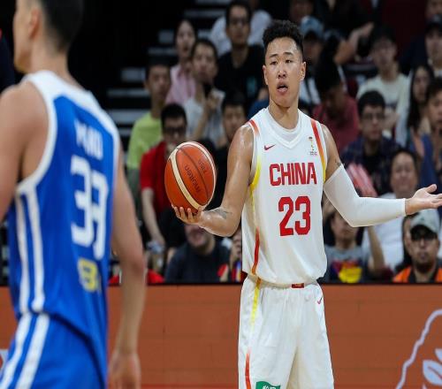 中國男籃晉級形勢：逆轉11分取連勝穩住前三7月再勝一場鎖出線