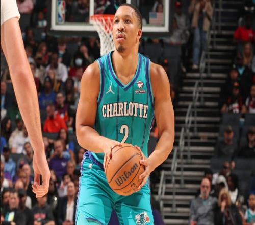 笑不活了！格威造謠詹姆斯，慘被大莫打臉，火速道歉：我錯(cuò)了