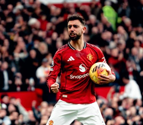 01到21！卡里克神了：曼聯奇跡逆襲，神鋒再次破門：8場轟入7球