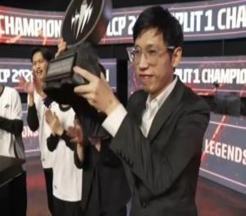 戰(zhàn)馬時隔2303天再次參加官方國際賽事，上一次帶隊FPX奪冠