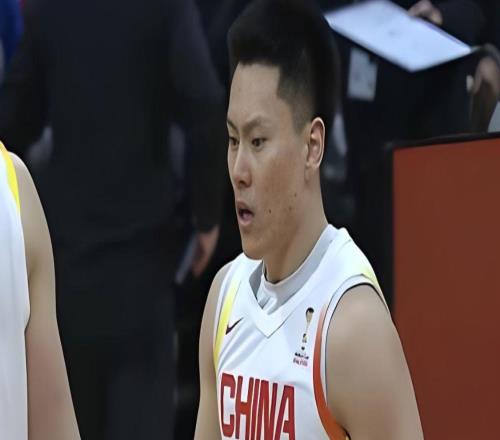 有情有義!上海隊特地給李弘權放長假,讓其享受“奶爸”時光