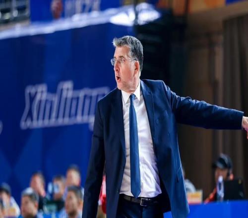 CBA豪門擺爛!兩名主力賽季報銷,外援也不換了