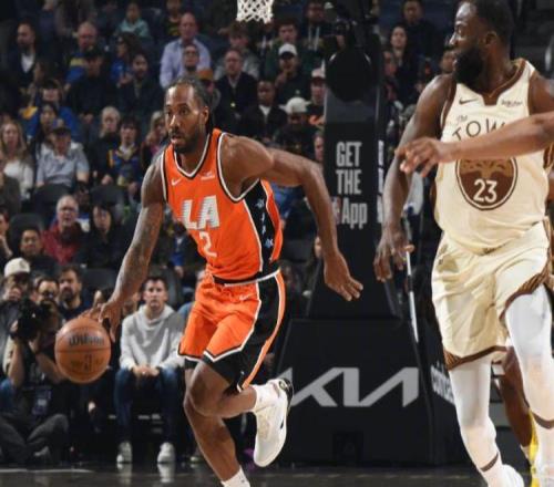 17分逆轉!小卡23+8創紀錄,格林5中1庫里不開心,加蘭12分5失誤