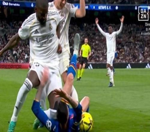 皇馬主場爆冷輸球,呂迪格暴力動作未被罰下引發爭議