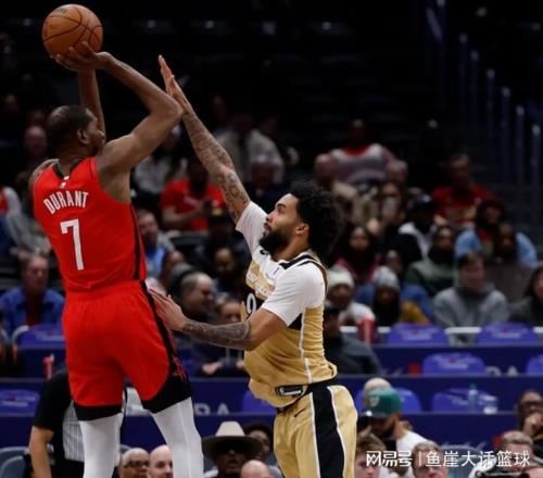 NBA最新排名！火箭坐穩(wěn)第三，快船收大禮，勇士危險，湖人被甩開