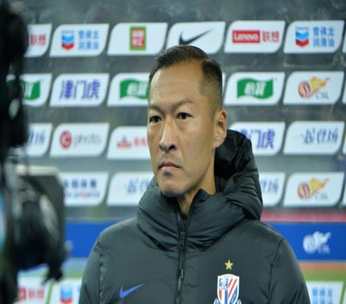 有失公允37歲吳曦斬獲中國金球獎，論數據韋世豪不服，球迷熱議