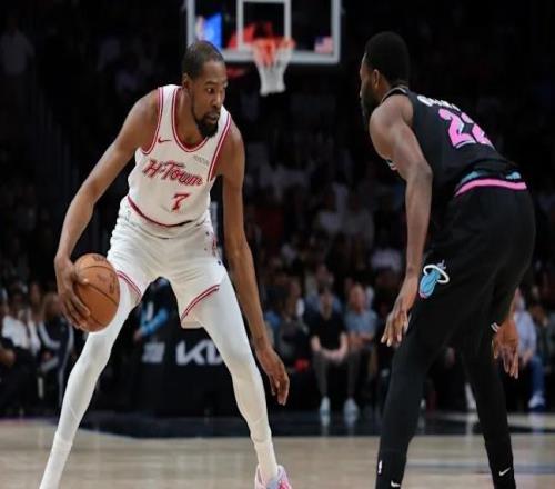 狂勝28分，又24分大勝！NBA最神奇隊伍誕生，老詹要沖擊第5冠