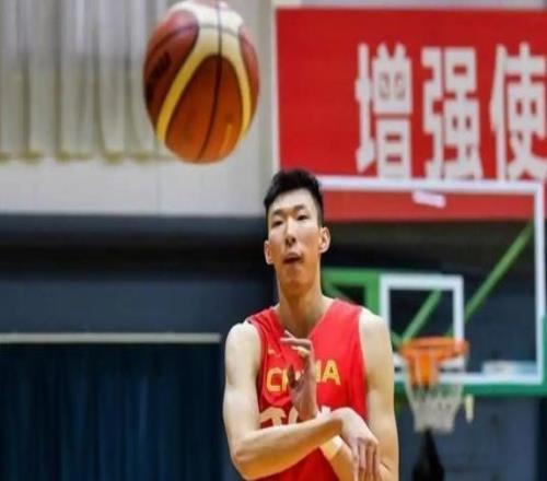 兩場世預賽過后，胡明軒等5名球員或無緣國家隊，周琦留隊查看