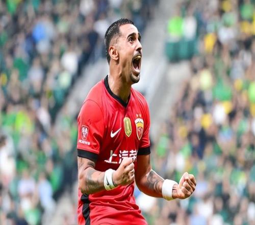 新賽季還沒開打，上海海港先迎來一個(gè)大喜訊，今年?duì)幑谝琅f有戲