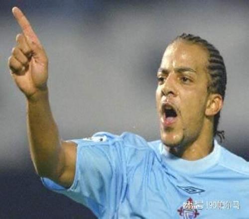 領146張黃牌的狠人，揚言要打小羅，腳踹貝克漢姆，當教練不習慣