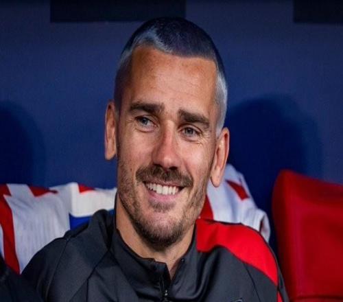 科貝:馬競告知格子能自由決定未來,有美職聯(lián)球隊(duì)迫切想簽他