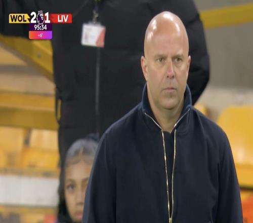 47歲利物浦主帥呆立賽季5次遭補時絕殺12仍嘴硬:沒給對手機會