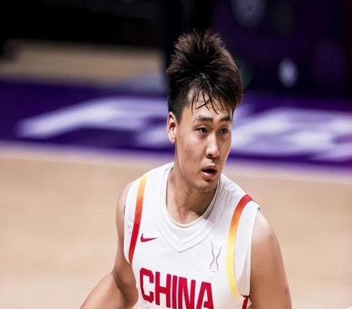 男籃可以沒有周琦、胡明軒，但是不能沒有趙睿