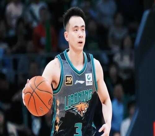 遼寧動態(tài)更新！吳昌澤受傷趙森迎機會，趙繼偉歸隊訓(xùn)練強化投籃！