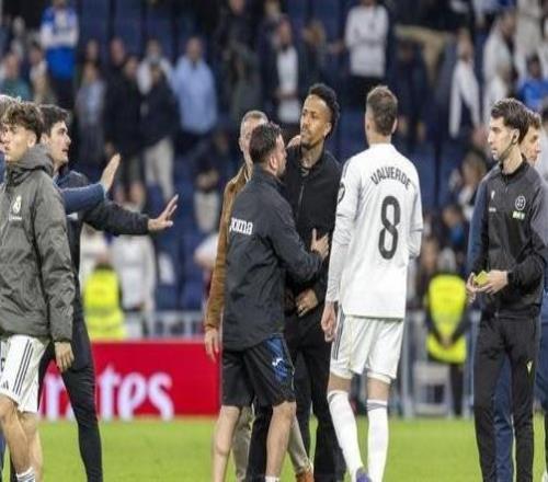 世體：皇馬輸球給巴薩注入強(qiáng)心針，球隊(duì)迎戰(zhàn)馬競(jìng)心態(tài)更加放松