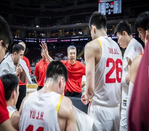 敢棄用張鎮(zhèn)麟，不敢棄用趙睿球迷質(zhì)疑郭士強：誰打得好換誰下去