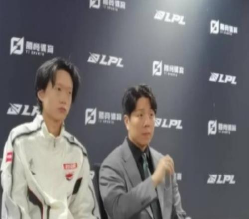 AL教練：本來(lái)想給shanks阿卡麗看到對(duì)面鎖永恩才會(huì)出安妮