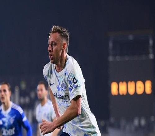 足壇一夜動(dòng)態(tài)：巴薩30馬競(jìng)無緣逆轉(zhuǎn)，狼隊(duì)絕殺送利物浦恥辱紀(jì)錄