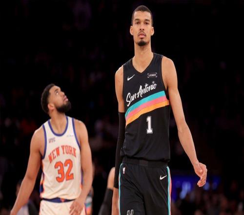 慘敗25分后，文班亞馬承認馬刺隊必須從尼克斯隊身上吸取教訓