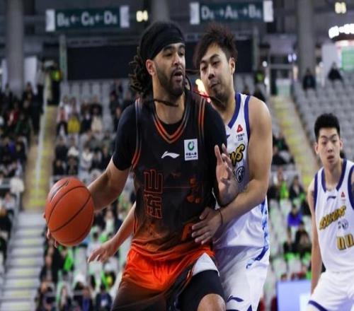 山東男籃拒絕爆冷！全力擊敗廣州，新外援CBA首秀，央視直播