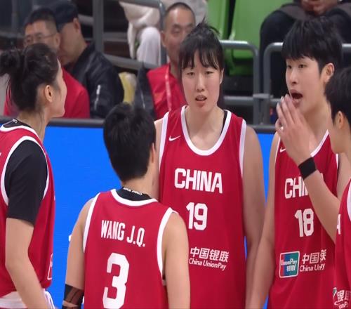 中國女籃:三人11中0,領先19分被三分絕平,宮魯鳴三大問題