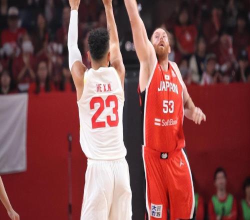 男籃連勝收獲！賀希寧兩戰三分12中5為國爭光拳拳之心令人動容