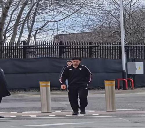 利馬有望復(fù)出戰(zhàn)紐卡！曼聯(lián)若贏球有望鎖定前五，卡里克或調(diào)整首發(fā)