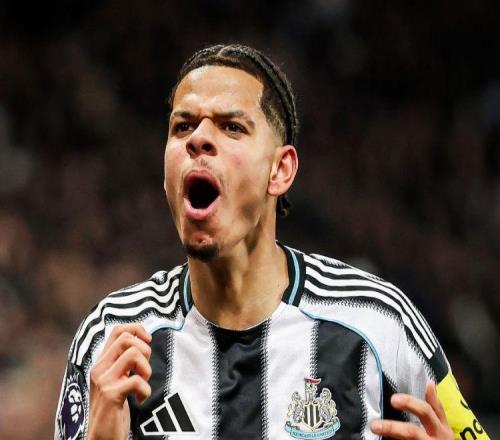 90分鐘絕殺！曼聯(lián)12遭10人紐卡逆轉(zhuǎn)，卡里克首敗，36名差3分