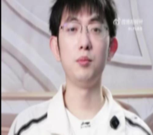 對(duì)戰(zhàn)AL賽前，Jiejie喊話：Flandre，我方Zika你敢來(lái)戰(zhàn)嗎