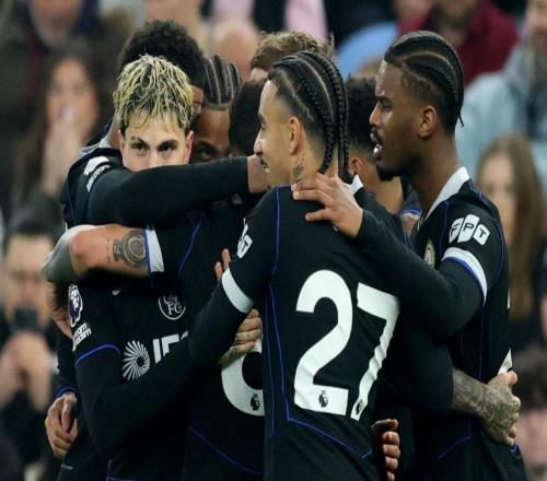 埃梅里掉下神壇：4場不勝，英超爭四形勢大亂：4隊差距最多3分