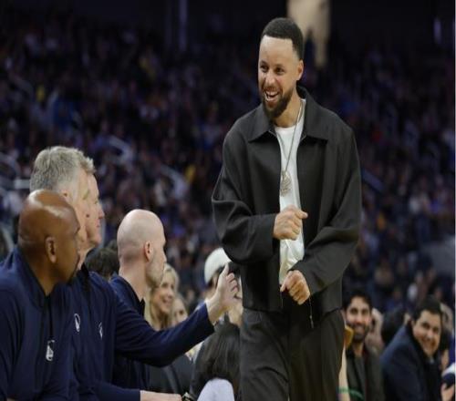 勇士該不該讓庫里歇到賽季末