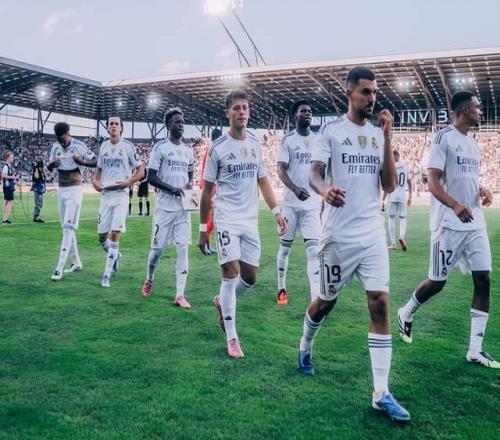 落后巴薩4分！皇馬更衣室幾乎絕望：翻盤希望渺茫想要換帥