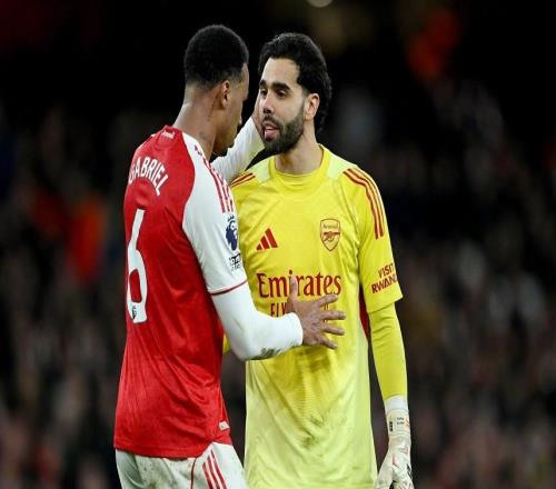 薩卡超亨利獨享隊史第1！曼城翻車送禮，阿森納10布萊頓雙喜臨門