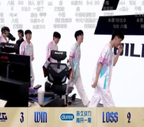 解說米勒：恭喜blg！LPL第一支去先鋒賽的隊伍，看似32實(shí)則...