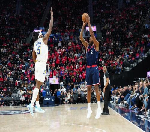 霍勒迪砍35+11,仍無緣今日最佳，因為倫納德3節(jié)就創(chuàng)隊史第二紀錄