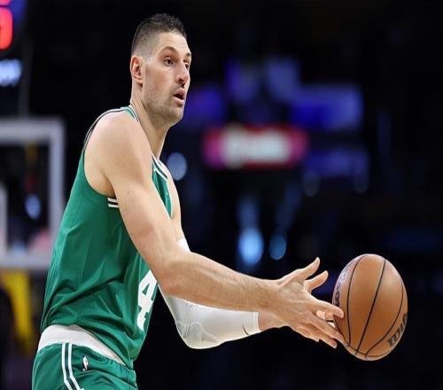 被黃蜂各種打爆，凱爾特人內線新援看起來真是打不了強隊