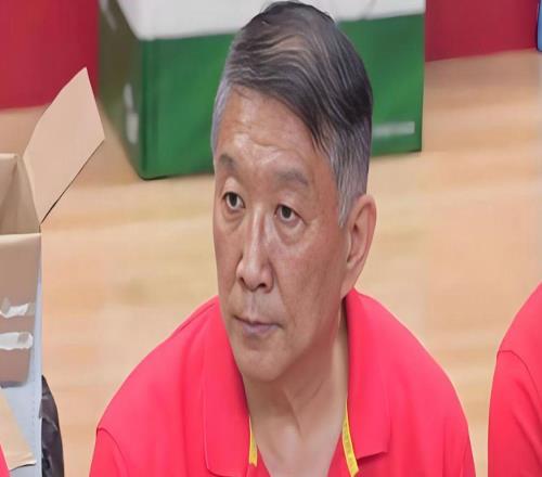 14分鐘，砍17分7板！中國女籃冒出一個奇兵，宮魯鳴收獲滿滿