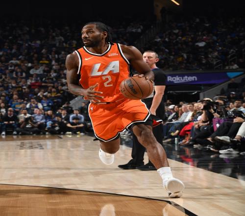 加蘭表示他會盡力為小卡制造機會，并避免他被防守包夾，如果他需要休息自己會承擔起責任_NBA直播