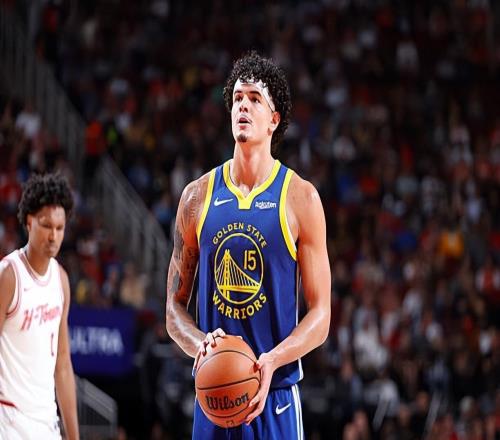 從邊緣人物變成了全隊最好的鋒線，勇士新星本賽季完成了蛻變