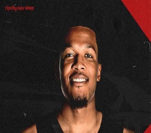 官方：開拓者雙向合同簽約杰森肯特和克里斯揚(yáng)布拉德